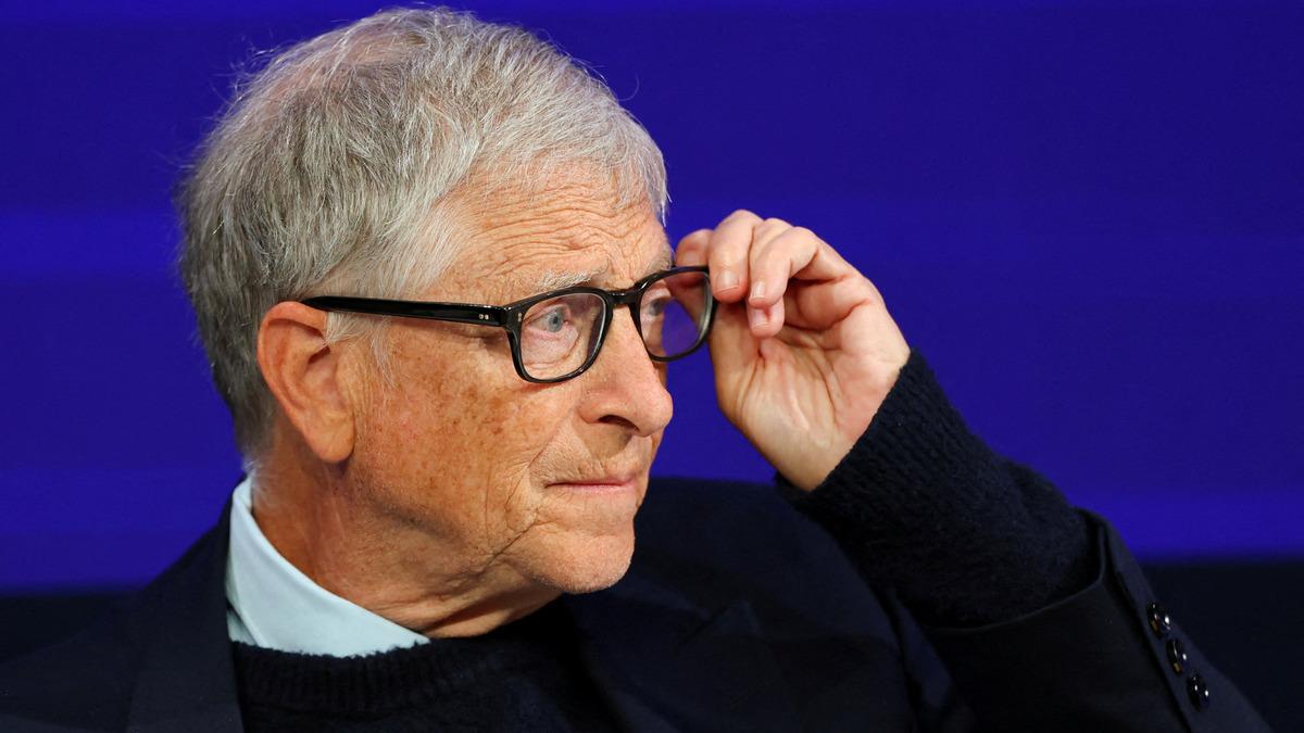 Bill Gates'ten Yapay Zeka Uyarısı: Biyolojik Saldırı ve Siber Tehditlere Dikkat Çekti