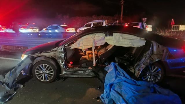 Bingöl'de bariyere çarpan otomobil: 2 ölü, 2 yaralı