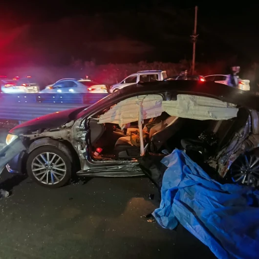 Bingöl'de korkunç kaza: Otomobil bariyerlere çarptı, 2 ölü 2 yaralı