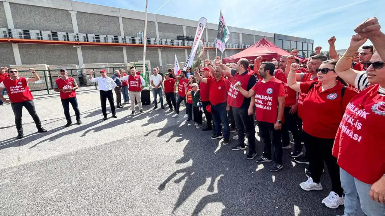 Birleşik Metal-İş'ten işçi kıyımına karşı direniş: Patronların gölgesi olmayacağız