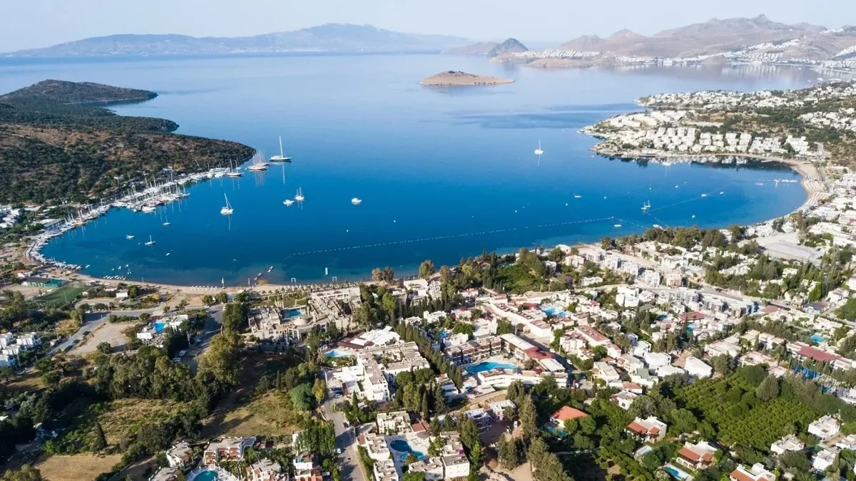 Bitez’in Yeşili Betona Yenik Düşüyor: 50 Yıllık Dönüşümün Hikayesi