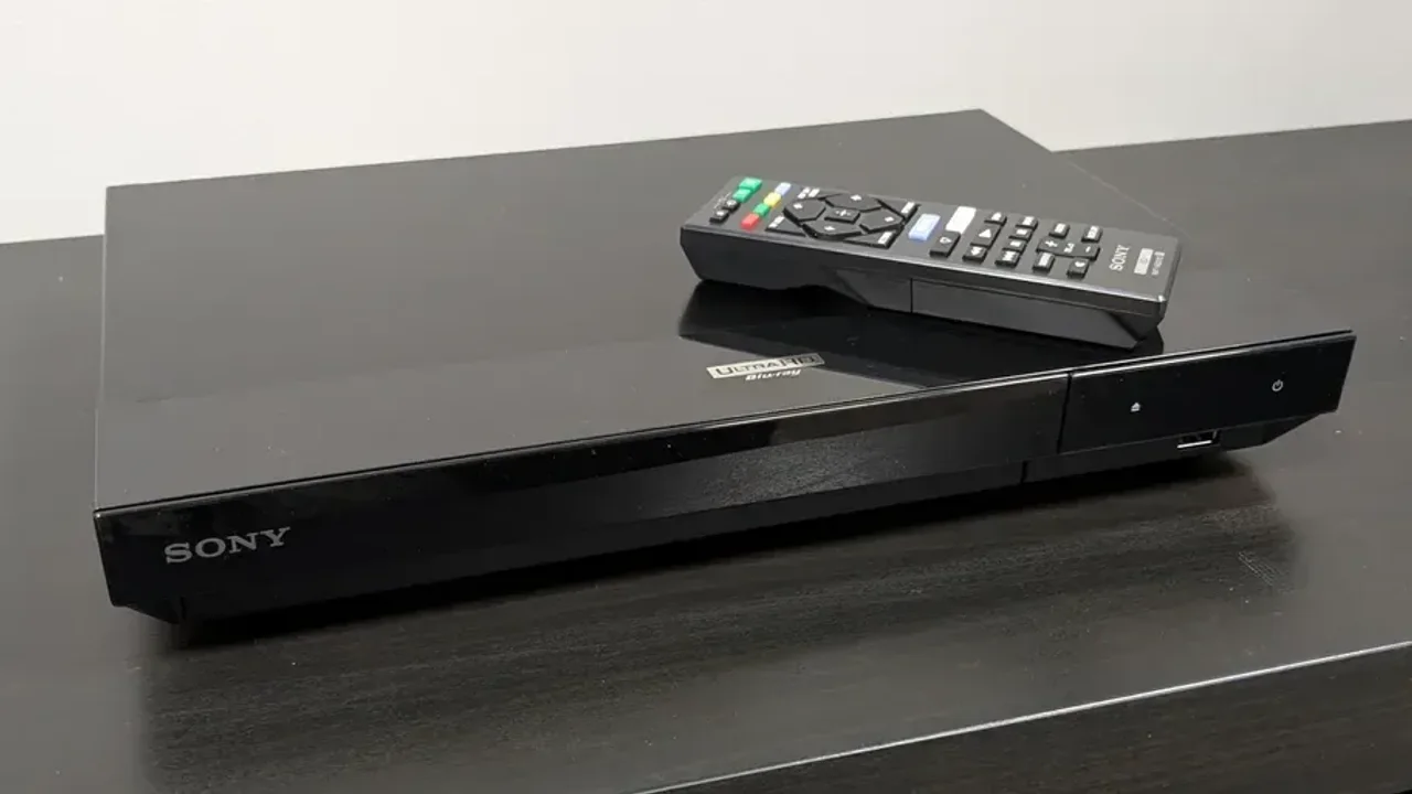 Blu-Ray Raflardan Kalkıyor: Sony 4K Oynatıcı Satışını Durdurdu