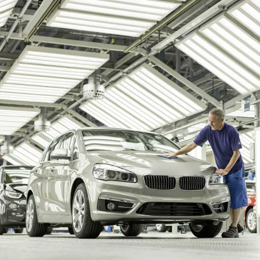 BMW 8 Bin Kişiyi Almanya'da Otomotiv Krizi Derinleşiyor