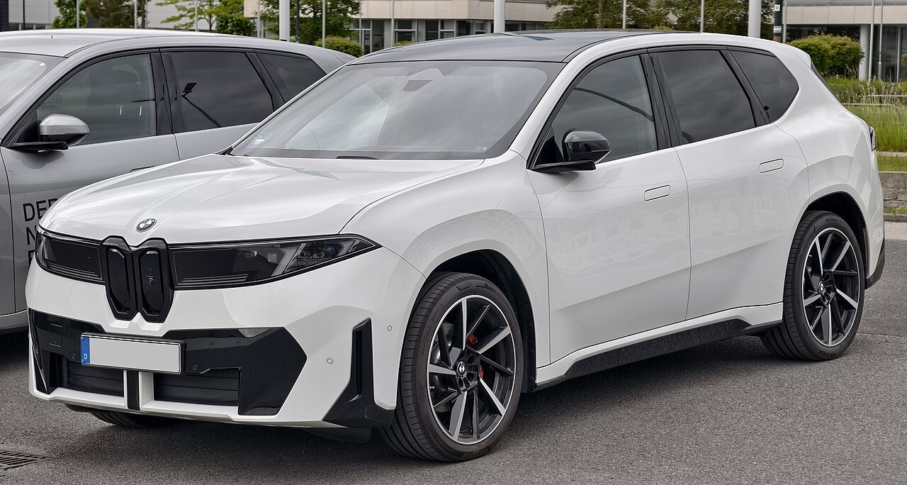 BMW iX3 Rekor Kırdı: Tek Şarjla 1.030 Kilometre Menzile Ulaştı