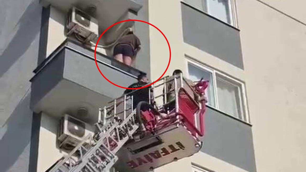 Böcek Korkusu İtfaiyeyi Harekete Geçirdi: Balkonda Mahsur Kalan Kadın Kurtarıldı