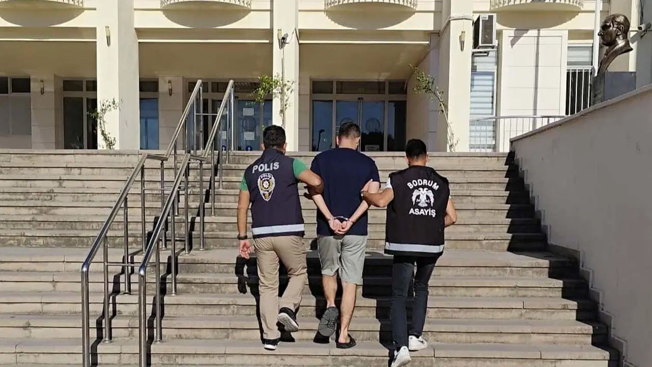 Bodrum'da 44 suç kaydı bulunan firari hükümlü yakalandı