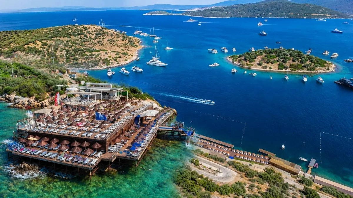 Bodrum’da Tatilin Hesaplı Adresi: Ücretsiz Deniz, 250 TL’ye Lahmacun