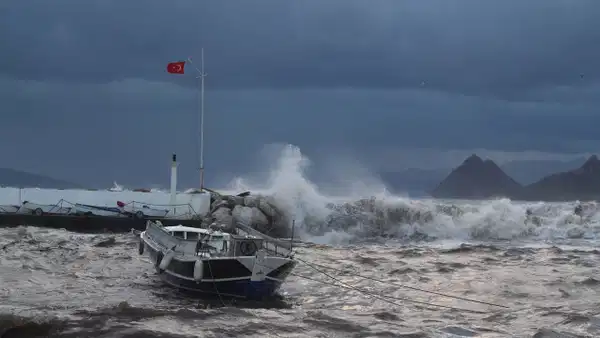 Bodrum-Datça Feribot Seferleri Fırtına Nedeniyle İptal Edildi