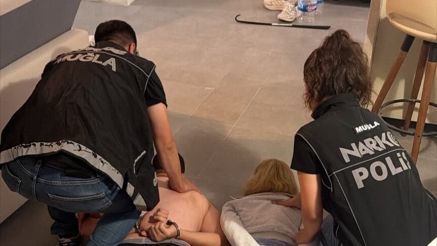 Bodrum'da Interpol'ün Kırmızı Bültenle Aradığı İranlı Zanlı Yakalandı