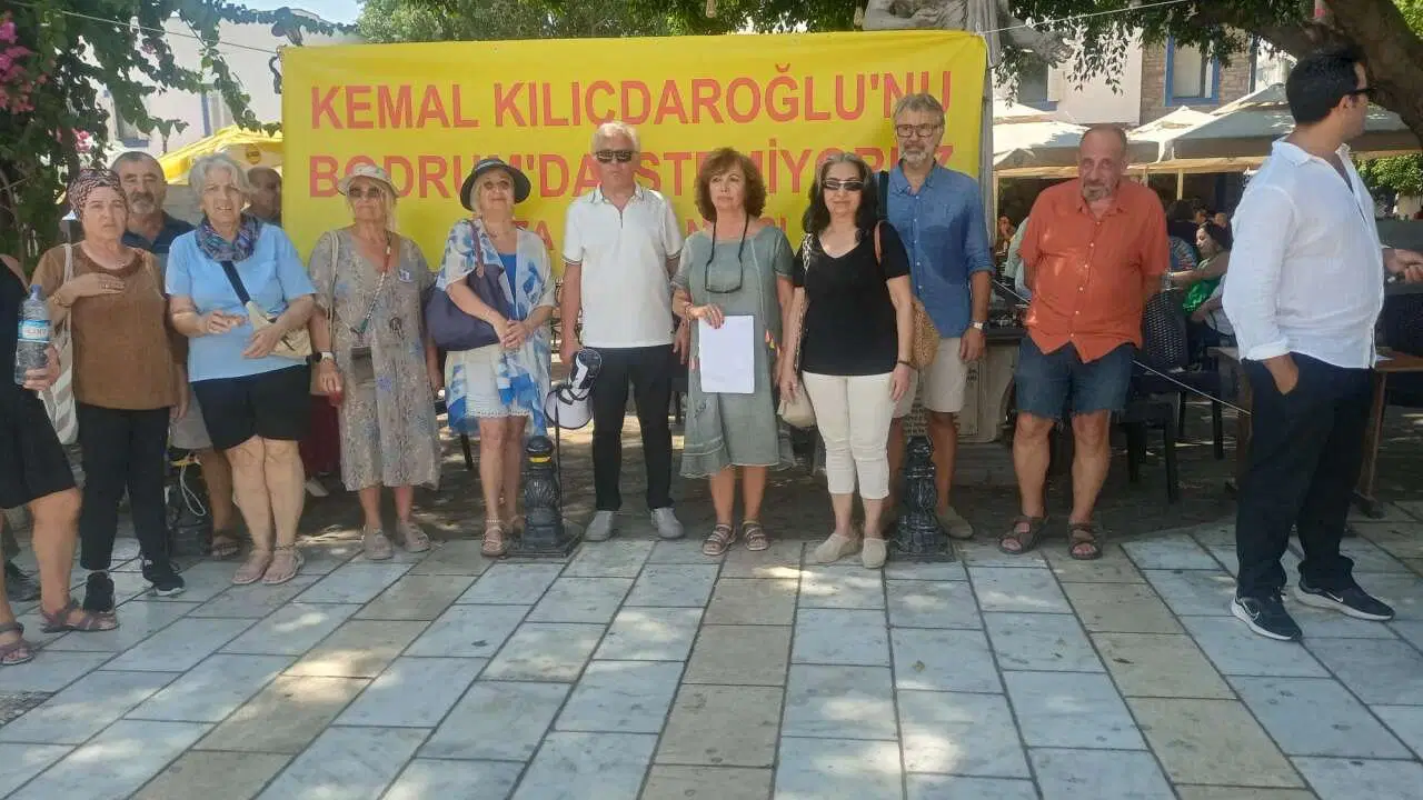 Bodrum'da Kılıçdaroğlu'na imza tepkisi: Binlerce kişi katıldı