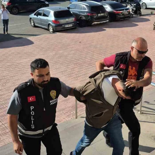 Bodrum'da bıçaklı kavga: Şüpheli F.D. adliyeye sevk edildi