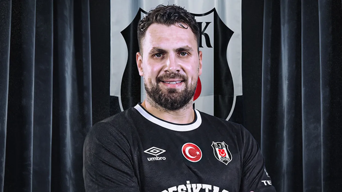 Bogdan Radivojevic Beşiktaş'ta: Sırp Yıldız Siyah-Beyazlı Formayı Giydi