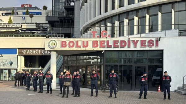 Bolu Belediyesi'ne operasyon: Özel Kalem Müdürü gözaltında