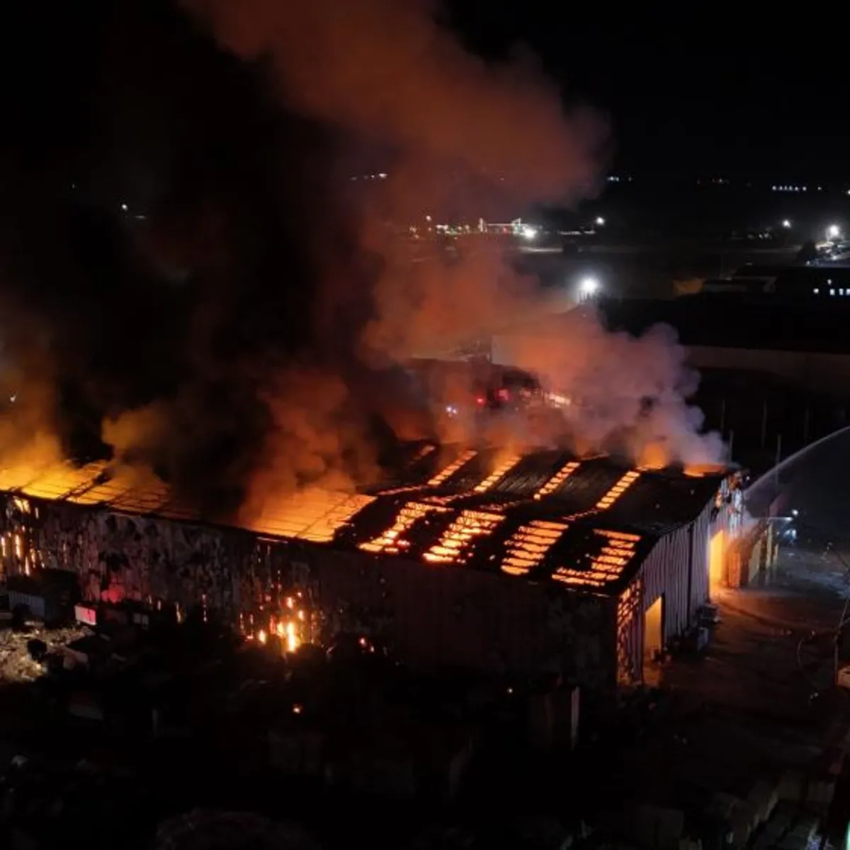 Bolu Gerede'de geri dönüşüm fabrikasında yangın: 1 işçi yaralı