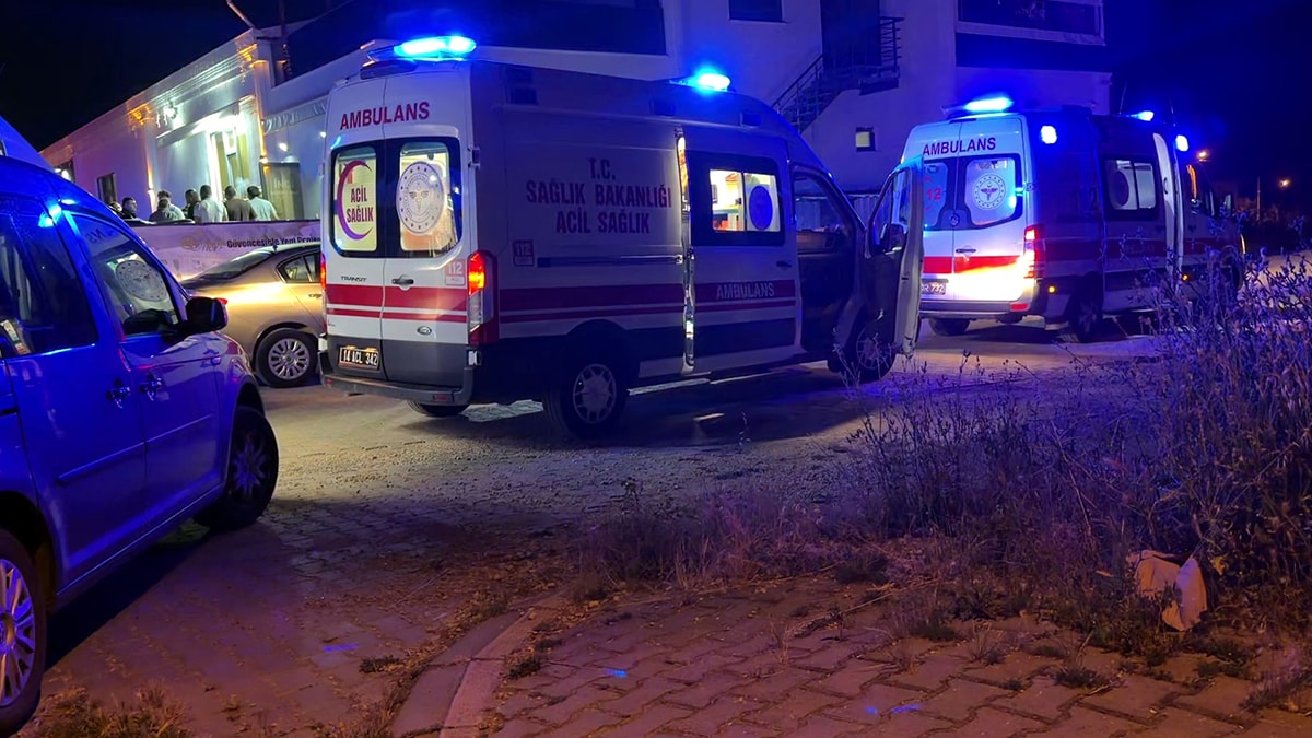 Bolu'da düğünde kavga: Damat dahil 3 kişi yaralandı