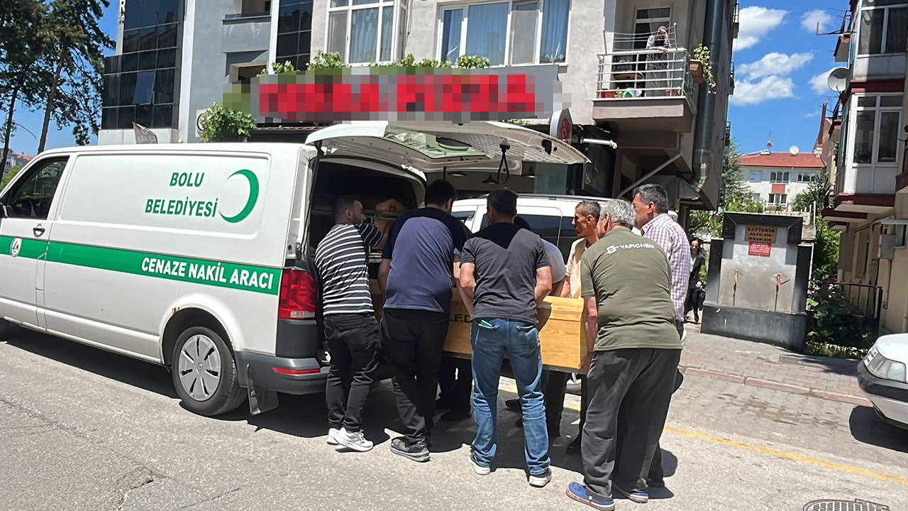 Bolu'da Ihlamur Toplarken Düşen 79 Yaşındaki İsmail Koç Taburcu Olduktan Bir Gün Sonra Evinde Ölü Bulundu