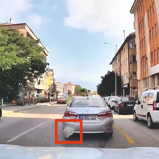 Bolu'da Otomobilden Çöp Atan Sürücüye Ceza