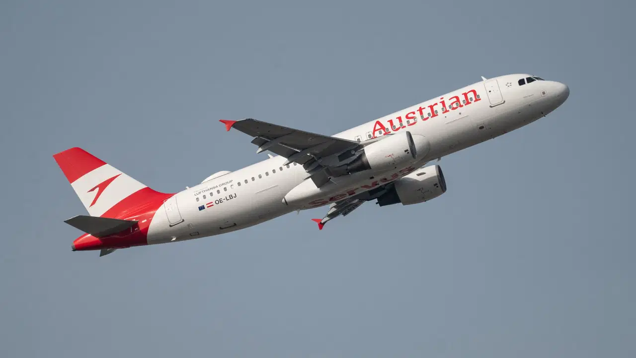 Bomba ihbarıyla acil iniş: Austrian Airlines uçağına savaş uçağı eşlik etti