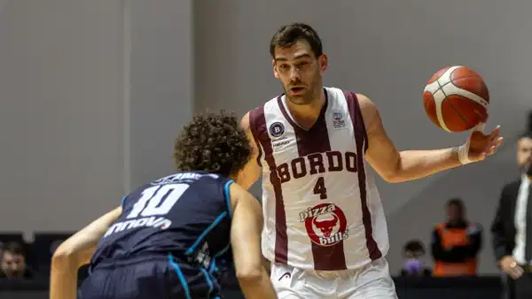 Bordo Bandırma'dan İlk Galibiyet: Türk Telekom'u 79-66 Yendi