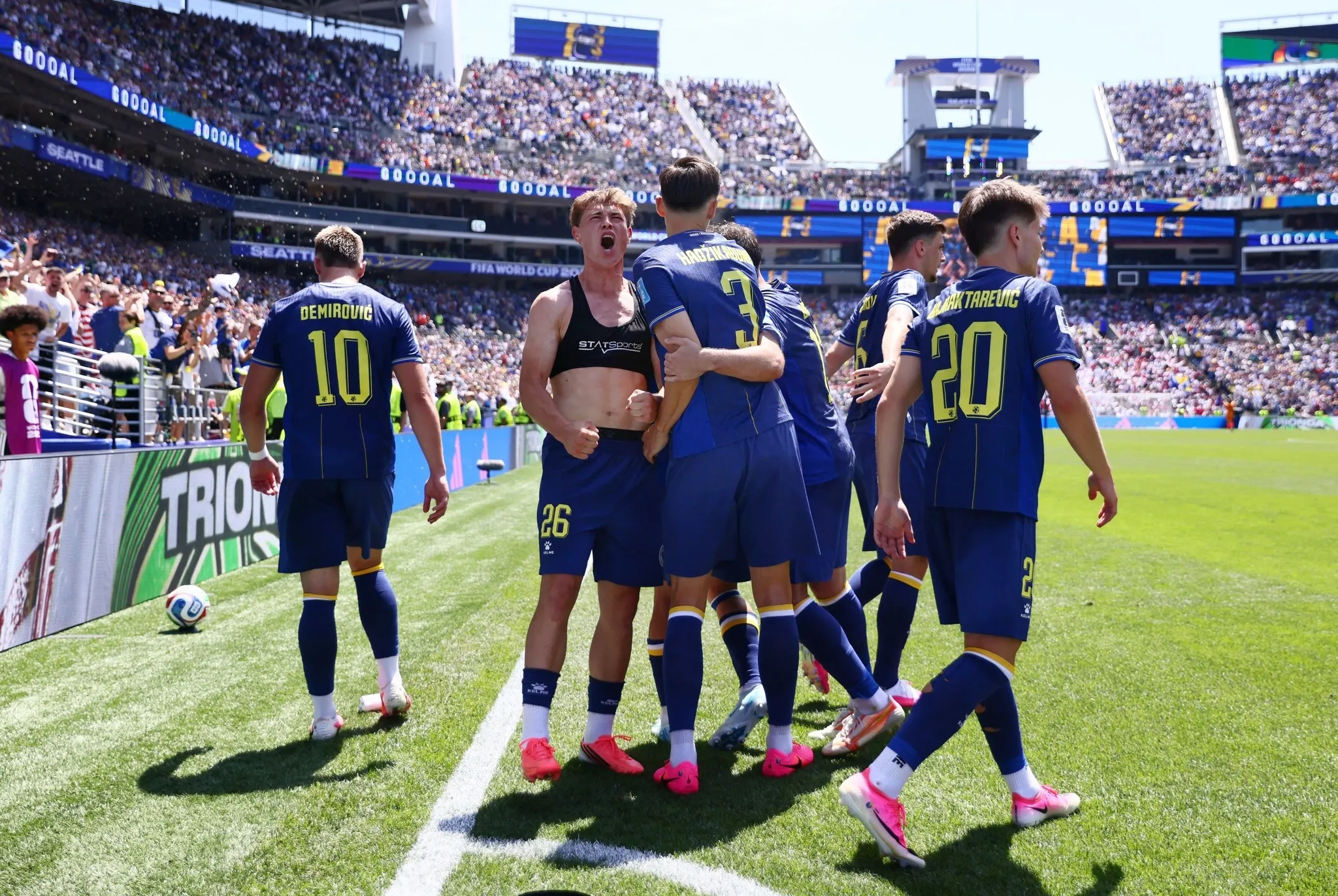 Bosna Hersek 3 puanı 3 golle aldı! Son 32 için beklemeye geçti