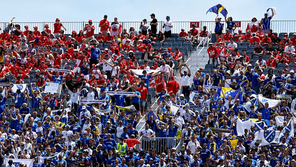 Bosna Hersek taraftarları Toronto'da: Kanada maçı nefes kesecek