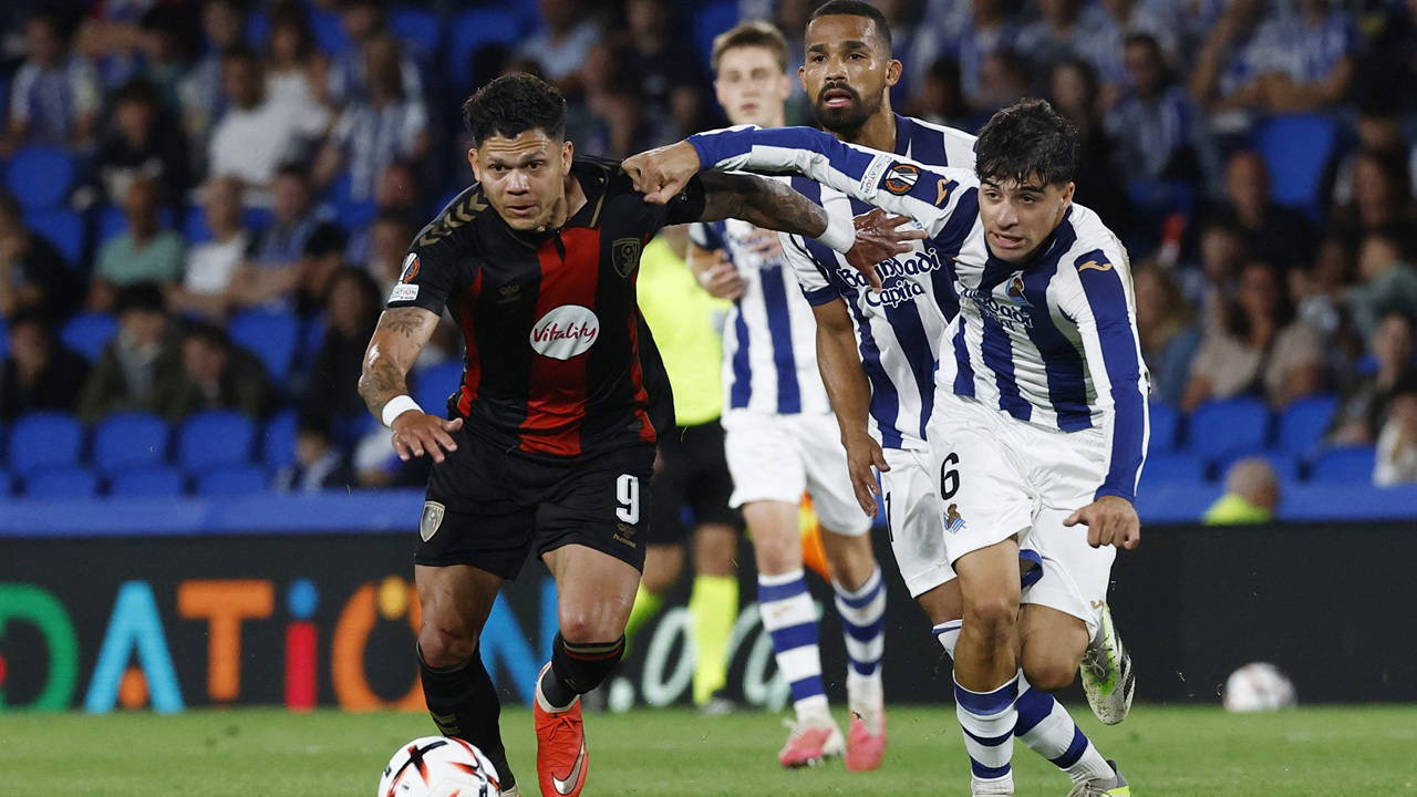 Bournemouth, Avrupa Ligi'ne Real Sociedad Deplasmanında 2-1'lik Galibiyetle Başladı