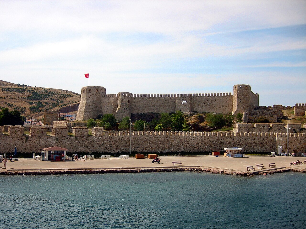 Bozcaada ve Gökçeada Feribot Seferleri Yarın İptal Edildi
