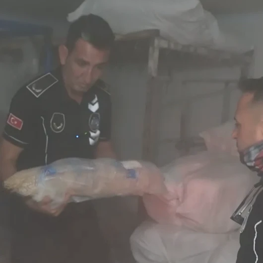 Bozuk et ve hileli turşu operasyonu: 152 kilo geçmiş et ele geçirildi