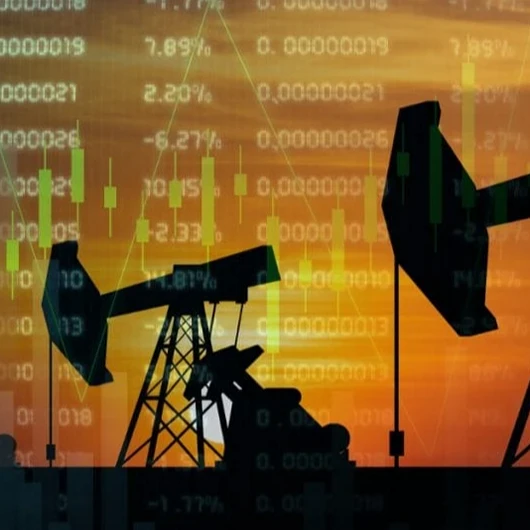 Brent petrol 105 doların üzerinde: Gerilim ve arz endişeleri fiyatları yüksek tutuyor