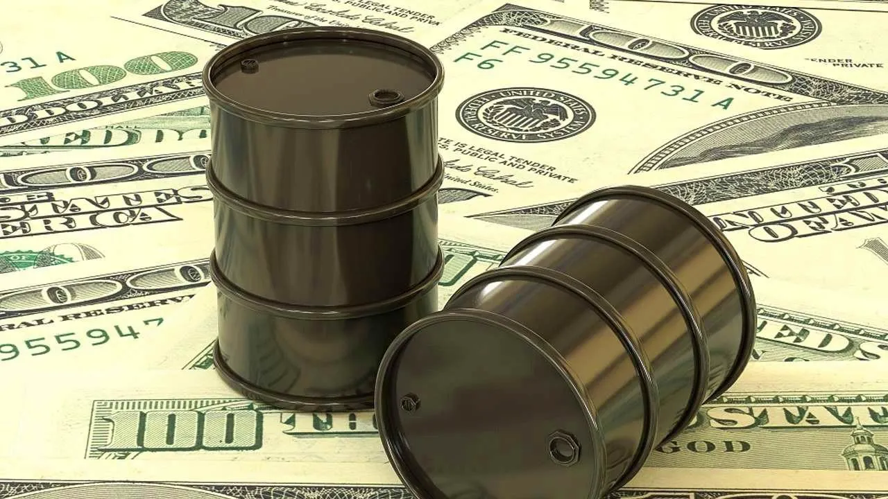 Brent petrolde tarihi düşüş: Mayıs ayında yüzde 19 kayıp