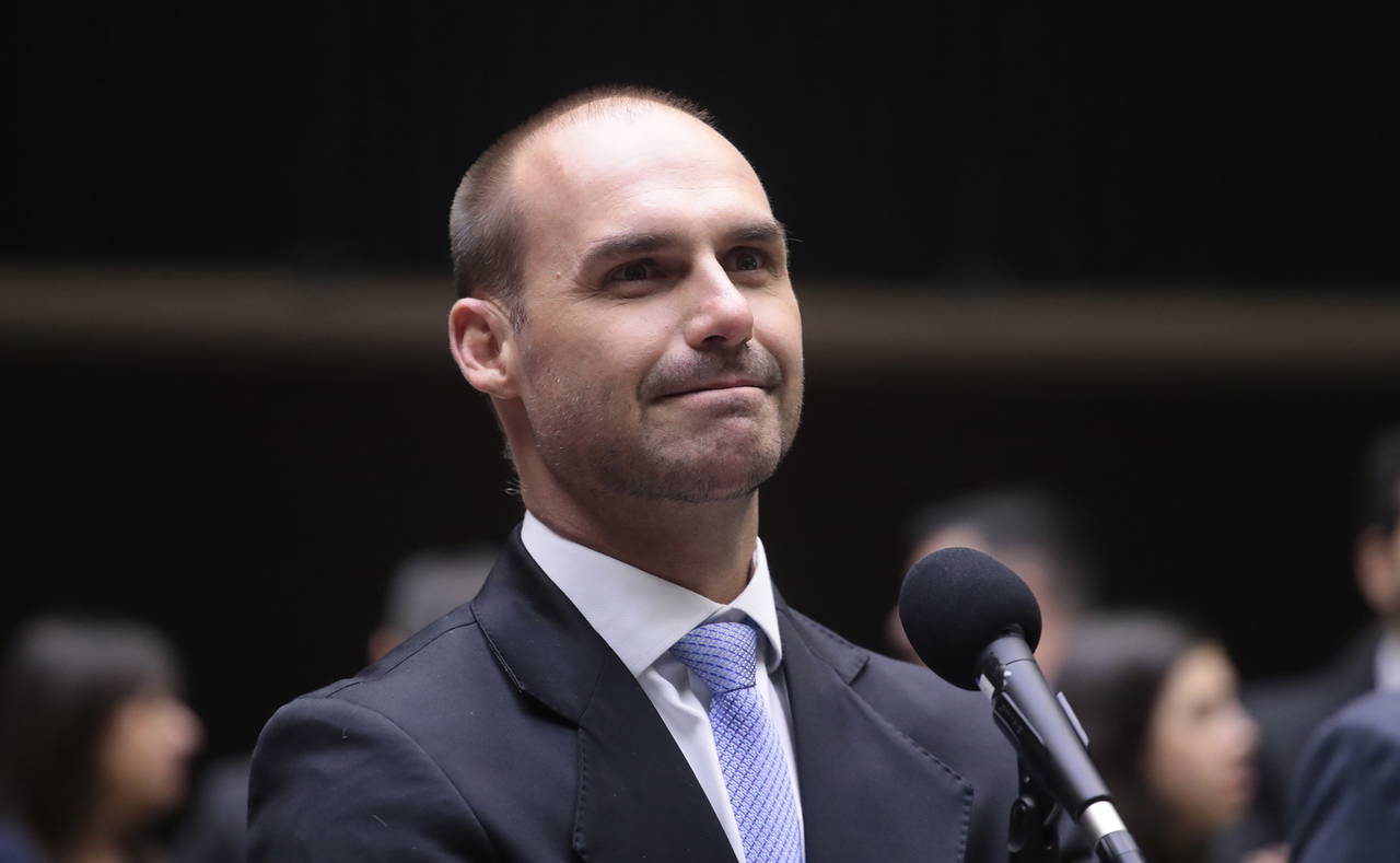 Brezilya'da Bolsonaro dosyası büyüyor: Oğluna hapis cezası verildi