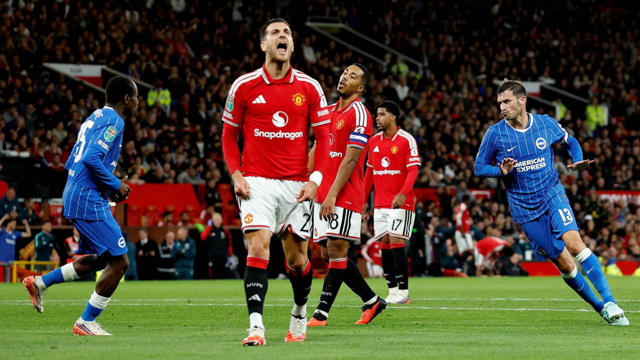 Brighton, Manchester United'ı deplasmanda devirdi: Lig Kupası'nda 4. turda