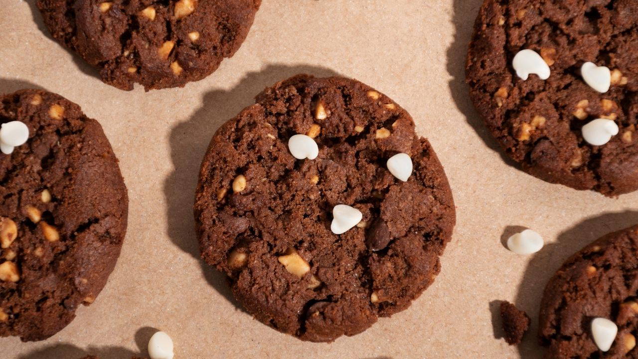 Brownie Kıvamında Islak Kurabiye Tarifi: Çay Saatlerinin Yeni Yıldızı