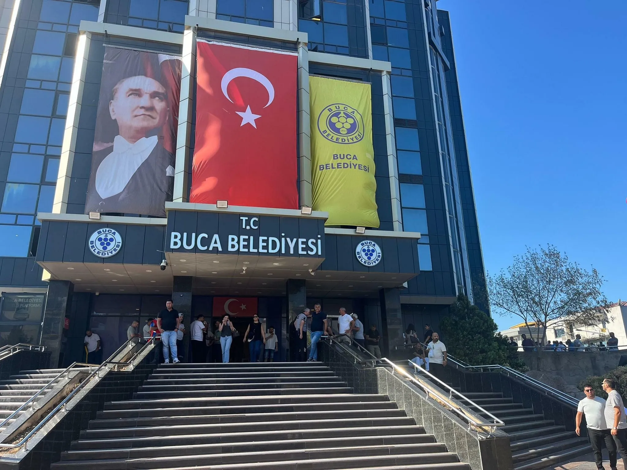 Buca Belediyesi'nde 300 Memur İş Bırakma Kararı Aldı