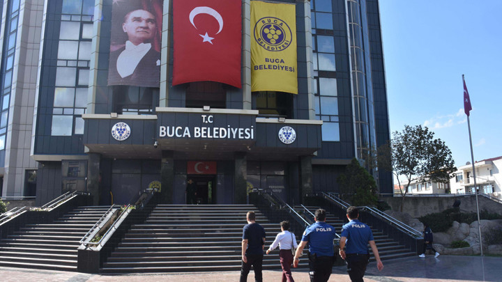 Buca Belediyesi'ne 150 Milyon TL'lik Haciz Şoku