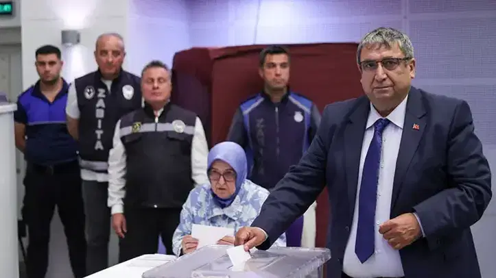 Buca'da mektup kampanyası: Başkan Duman'a destek çağrısı