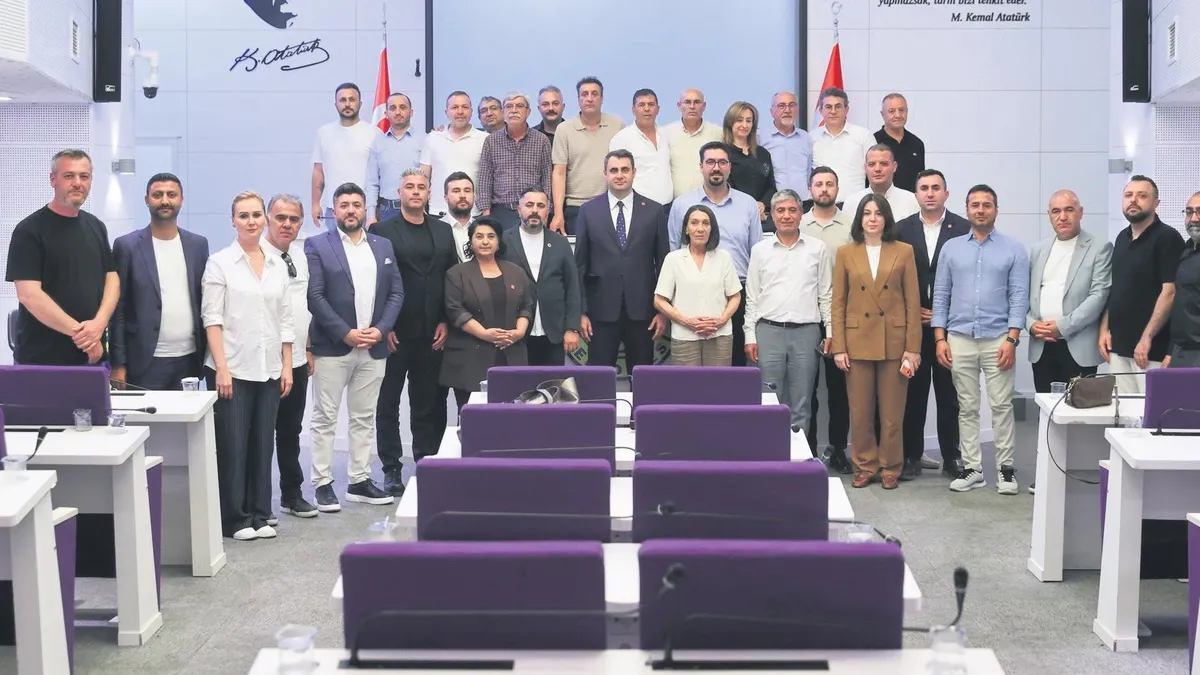 Buca'da Koltuk Kavgası: CHP'de Gerilim Tırmanıyor