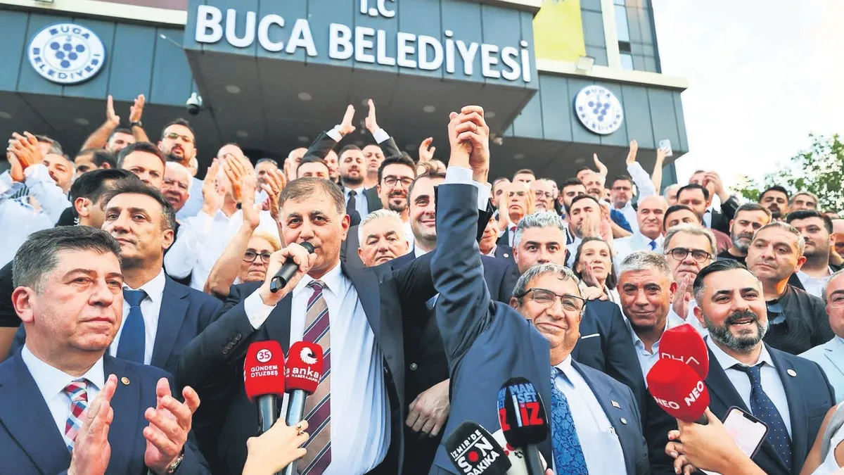 Buca'da Tazminat Krizi: Hüseyin Benzer de Ödemedi, Sendikalar İş Bırakıyor