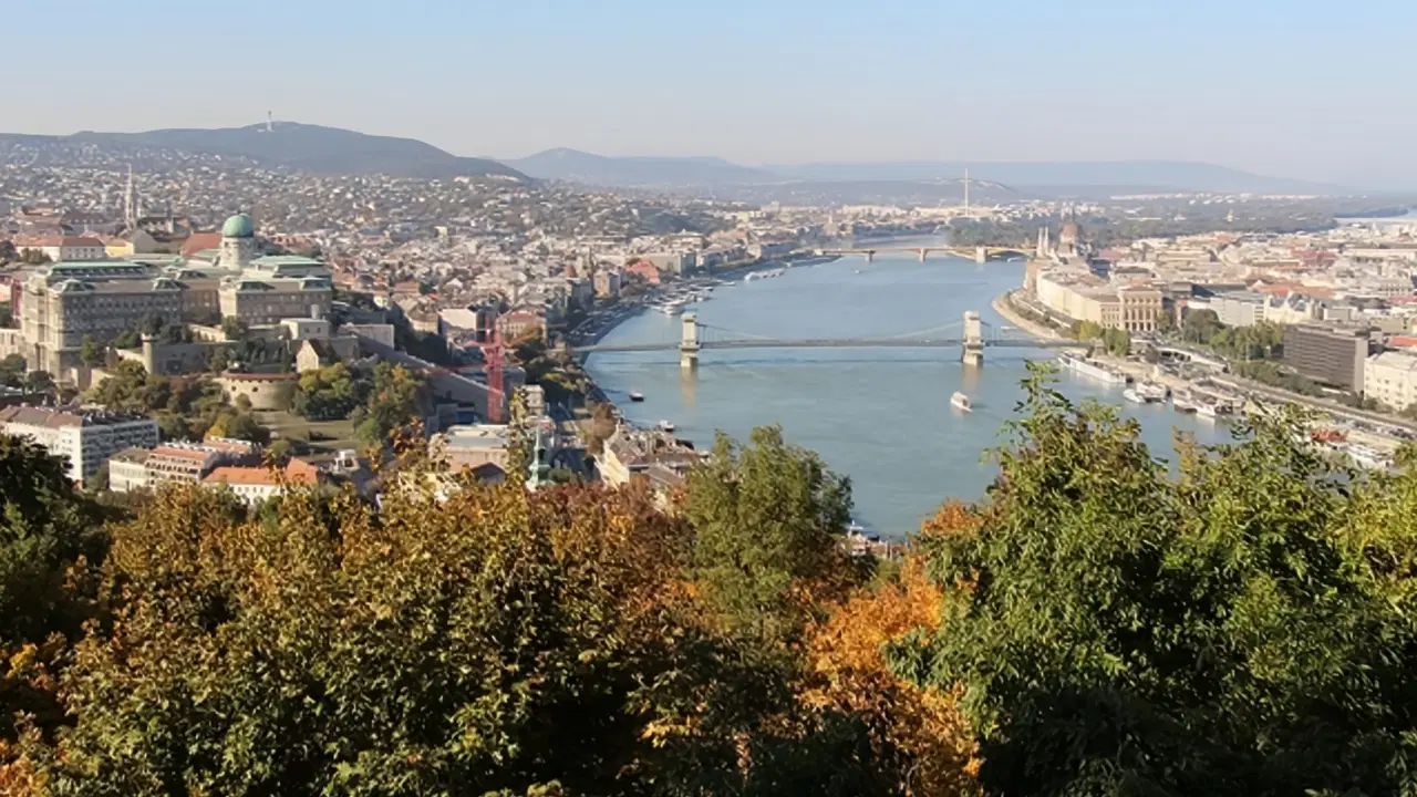 Budapeşte'de Türk İzleri: Osmanlı Mirası ve Modern Doku