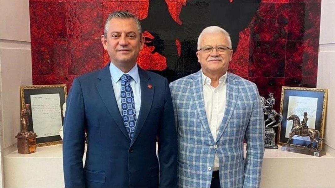 Burhaniye Belediye Başkanı Deveciler CHP'den İstifa Etti
