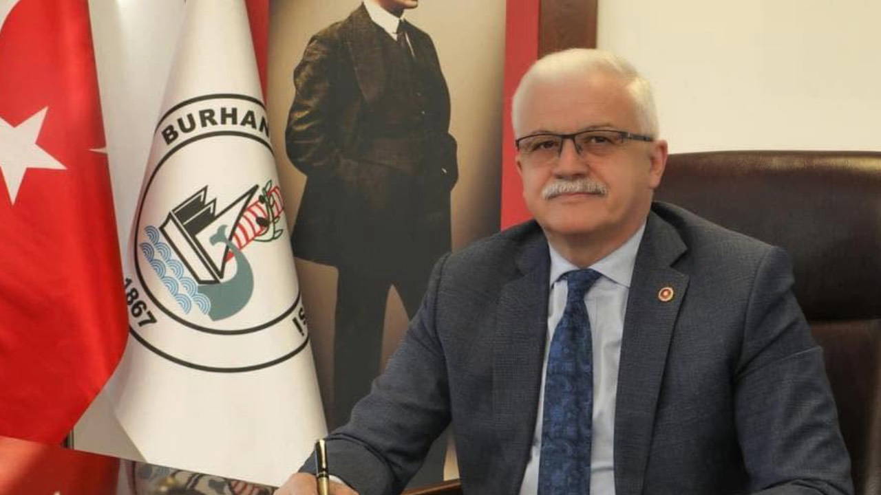 Burhaniye Belediye Başkanı ve 14 Meclis Üyesi YENİ Parti'ye Geçti