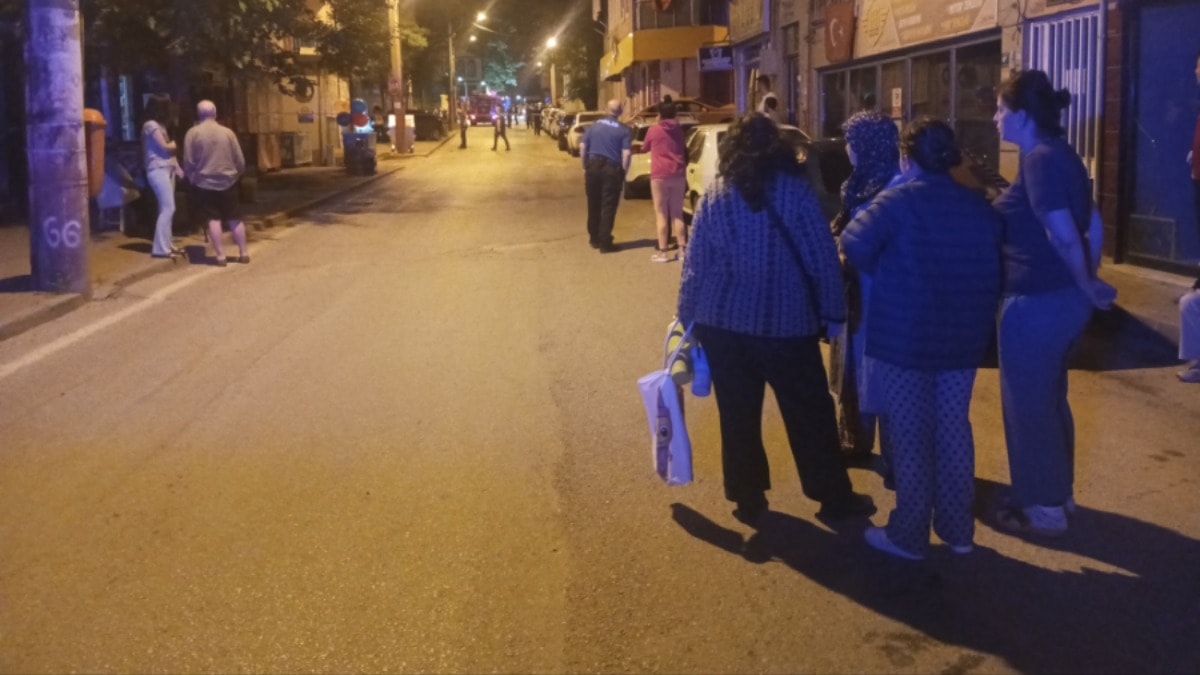 Bursa'da alkollü sürücü dehşeti: Mahalleli sokağa döküldü, binalar tahliye edildi