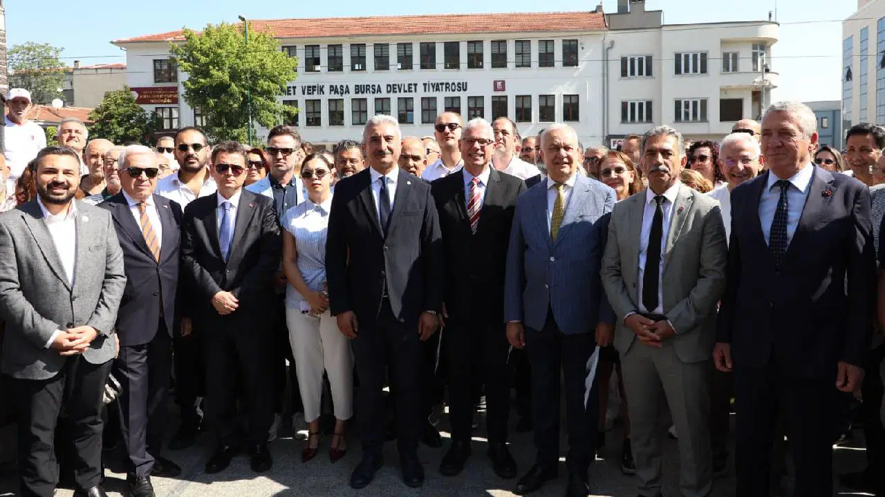 Bursa'da CHP'li Belediye Başkanı Kalmadı: 6 İlçe Başkanı YENİ Parti'ye Katıldı