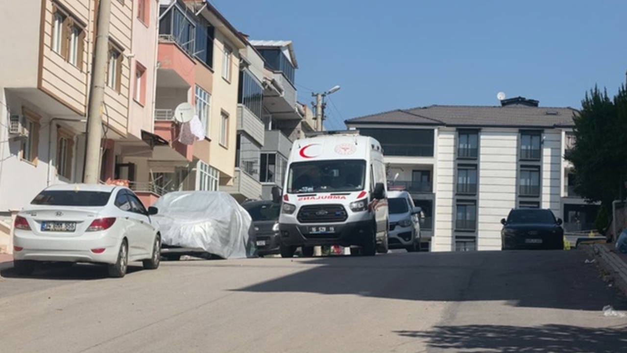 Bursa İnegöl'de Şüpheli Ölüm: 50 Yaşındaki Adam Evinde Kanlar İçinde Bulundu