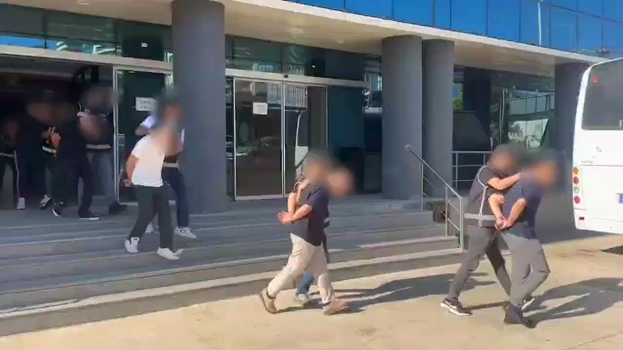 Bursa İznik'te tefecilik operasyonu: 7 şüpheli yakalandı