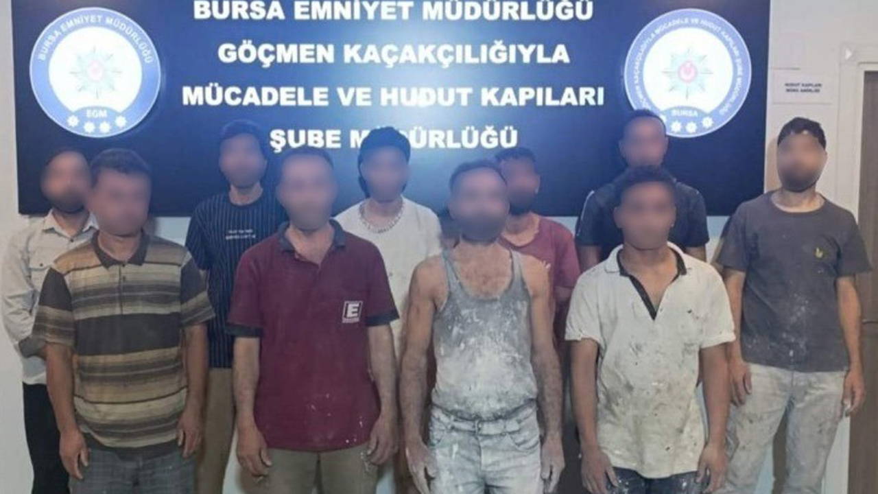 Bursa'da Kaçak Göçmen Operasyonu: 10 Yabancı Uyruklu Yakalandı, 1 Gözaltı