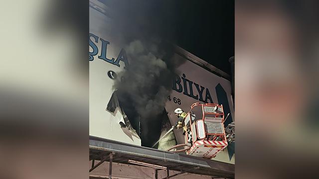 Bursa'daki mobilya fabrikası yangını 1 saatte söndürüldü