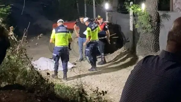 Bursa'da Traktör Devrildi: 75 Yaşındaki Sürücü Hayatını Kaybetti