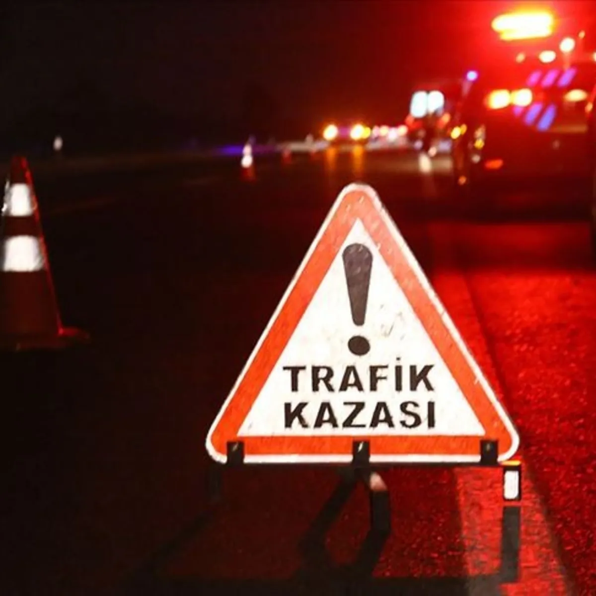 Bursa'da kontrolden çıkan otomobil kaldırıma çarptı: 1 ölü, 1 yaralı