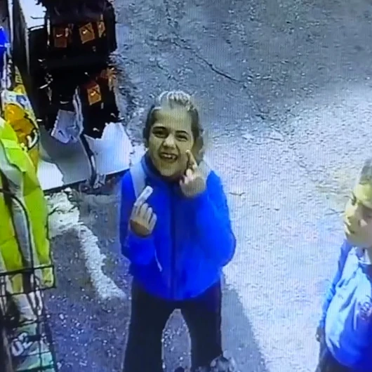 Bursa'da Kardeşlerden Örnek Davranış: Parayı Kapının Altından Bıraktılar